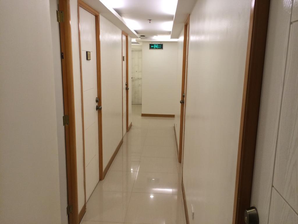 Stone House Hotel Pasay Buitenkant foto