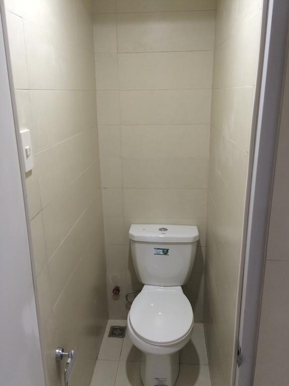 Stone House Hotel Pasay Kamer foto